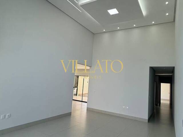 Casa para Venda em Goiânia - 3