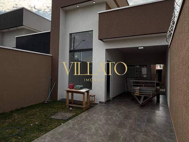 #1742 - Casa para Venda em Goiânia - GO - 1