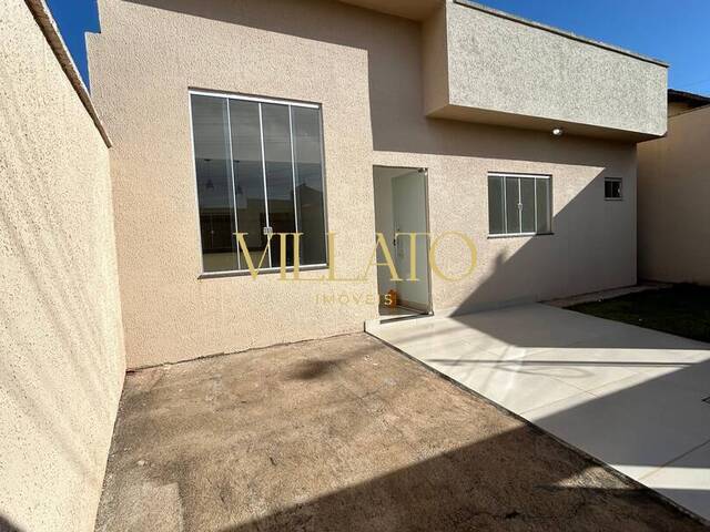 #1753 - Casa para Venda em Goiânia - GO - 1