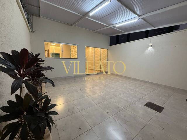 #1756 - Casa para Venda em Goiânia - GO - 1