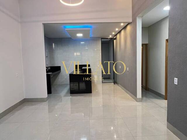 #1666 - Casa para Venda em Goiânia - GO