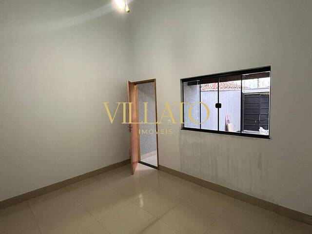 Casa para Venda em Goiânia - 3