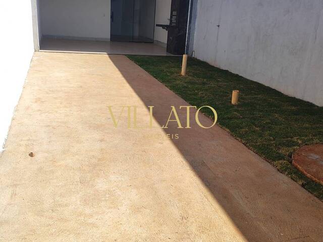 #2031 - Casa para Venda em Goiânia - GO - 3