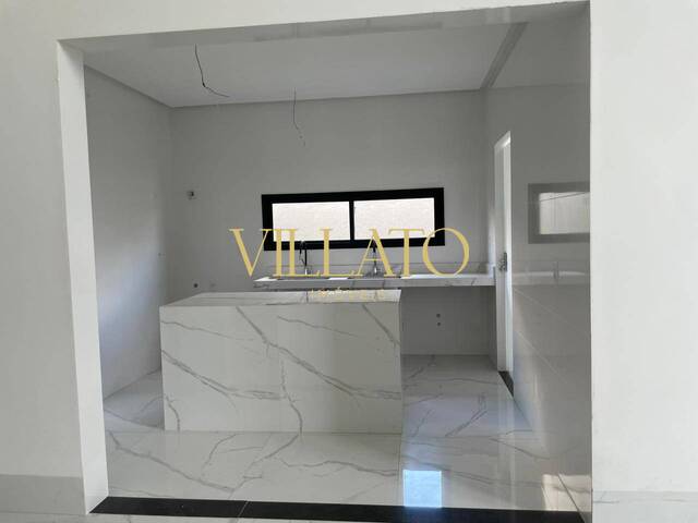 #2043 - Casa para Venda em Goiânia - GO - 3