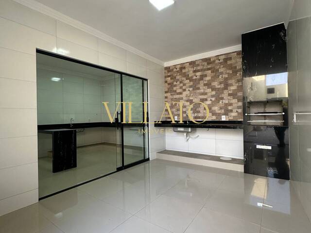 #2215 - Casa para Venda em Aparecida de Goiânia - GO - 2