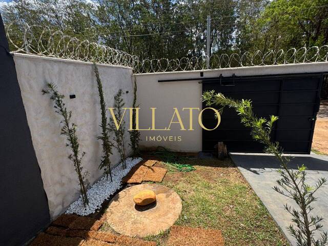 #2260 - Casa para Venda em Aparecida de Goiânia - GO - 2