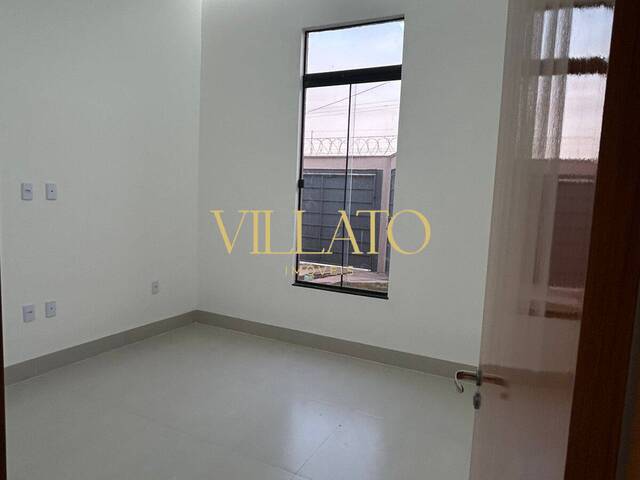 #2265 - Casa para Venda em Aparecida de Goiânia - GO - 2