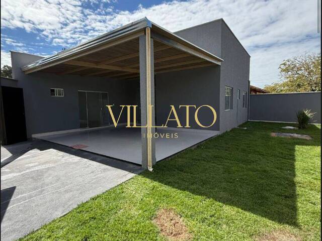 #2347 - Casa para Venda em Aparecida de Goiânia - GO - 1