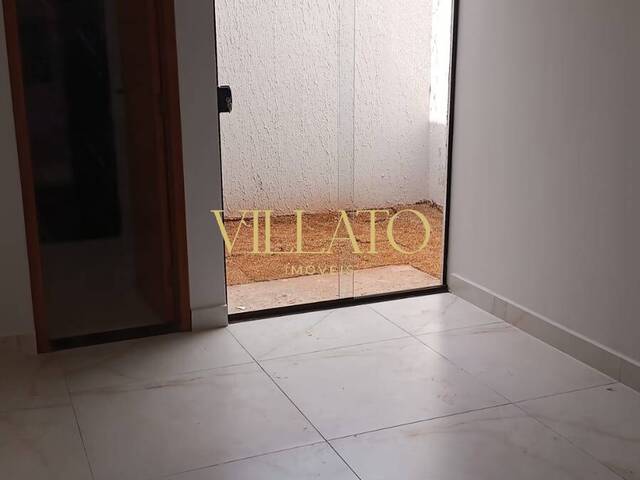 #2355 - Casa para Venda em Goiânia - GO - 2