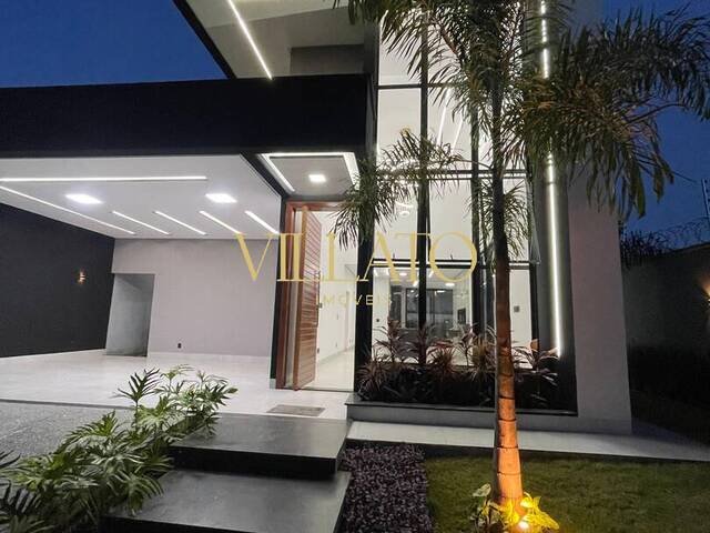 #2377 - Casa para Venda em Aparecida de Goiânia - GO - 2