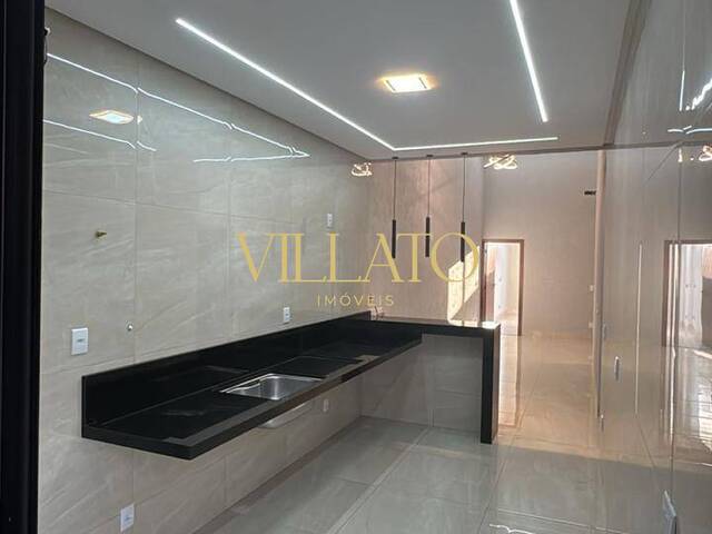 Casa para Venda em Aparecida de Goiânia - 4