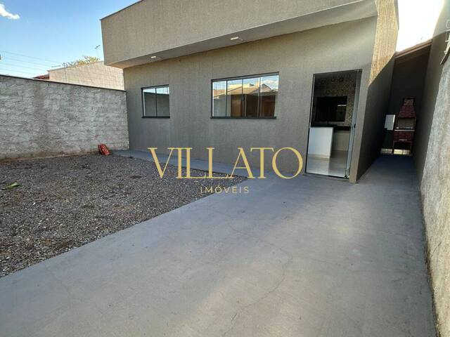 #2438 - Casa para Venda em Goianira - GO - 3