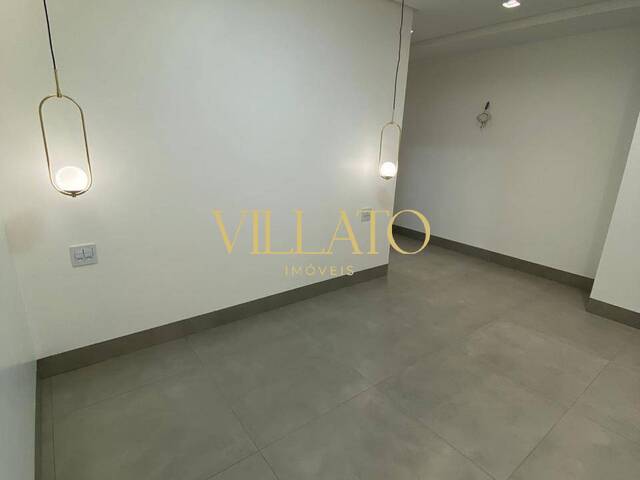 Casa para Venda em Aparecida de Goiânia - 2