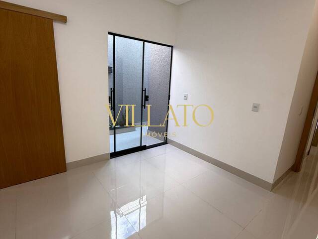 Casa para Venda em Goiânia - 5