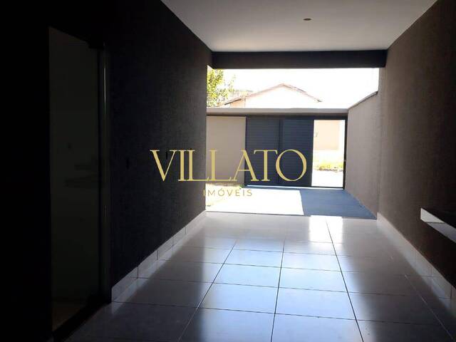 Casa para Venda em Aparecida de Goiânia - 2