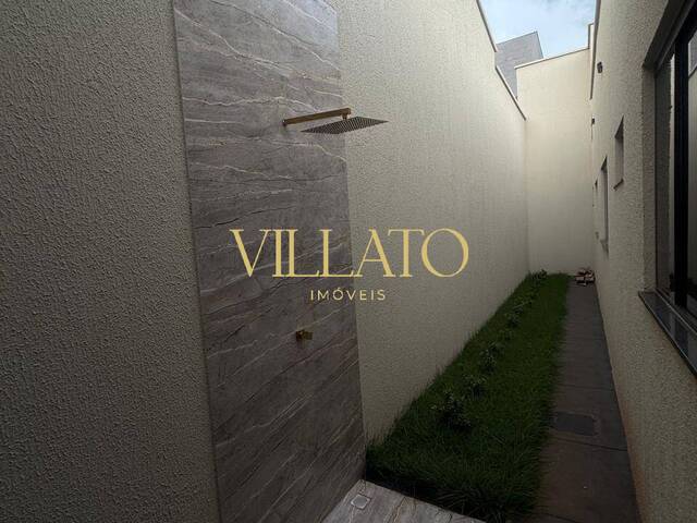 #2557 - Casa para Venda em Goiânia - GO - 2