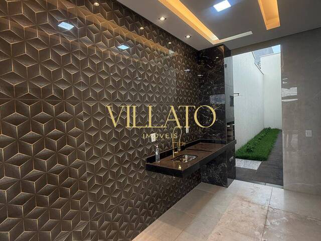 #2557 - Casa para Venda em Goiânia - GO - 3