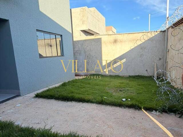 #2734 - Casa para Venda em Aparecida de Goiânia - GO - 2