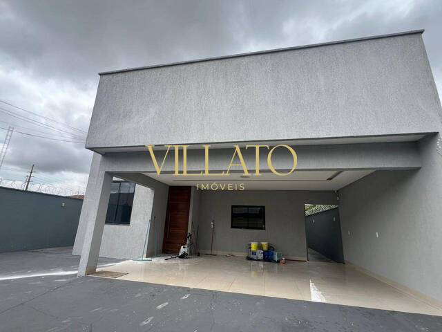 #2750 - Casa para Venda em Aparecida de Goiânia - GO - 2