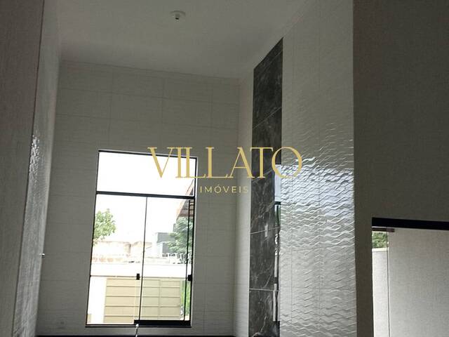 Casa para Venda em Goiânia - 3