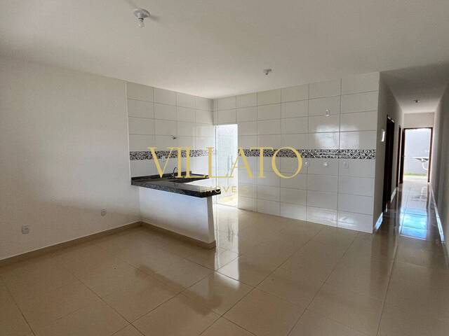 #2758 - Casa para Venda em Goiânia - GO - 2