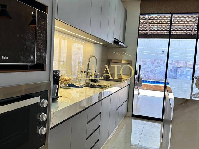 Casa para Venda em Goiânia - 3