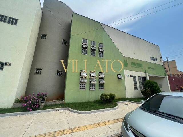 Sobrado para Venda em Goiânia - 2