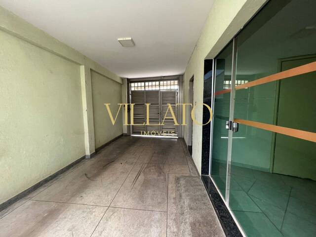 Sobrado para Venda em Goiânia - 4