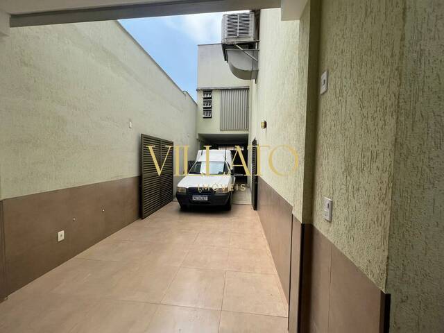 Sobrado para Venda em Goiânia - 5