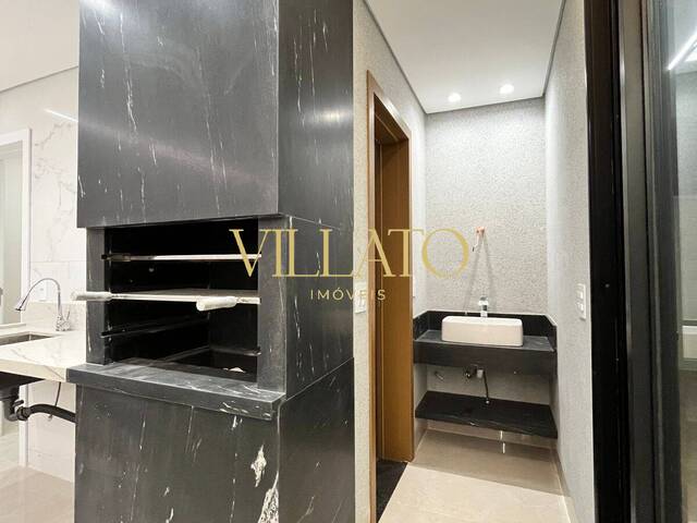 Casa para Venda em Aparecida de Goiânia - 2