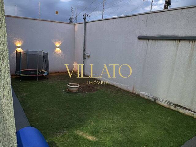 Casa para Venda em Aparecida de Goiânia - 2