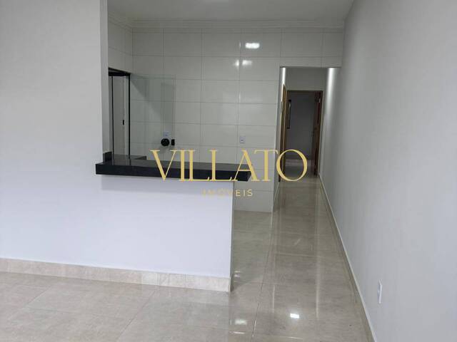 #2896 - Casa para Venda em Goiânia - GO - 1