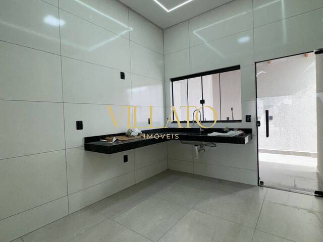 #2905 - Casa para Venda em Goianira - GO - 2