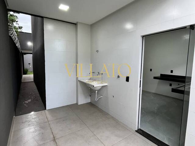 #2976 - Casa para Venda em Aparecida de Goiânia - GO - 2