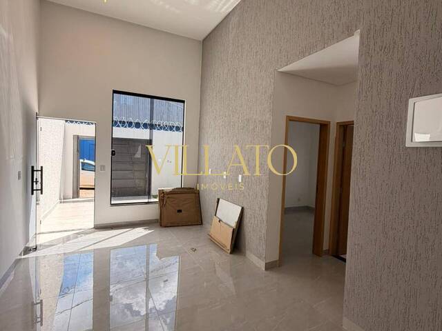Casa para Venda em Goiânia - 3