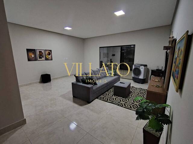 Casa para Venda em Abadia de Goiás - 5