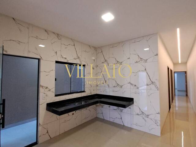 Casa para Venda em Goiânia - 4