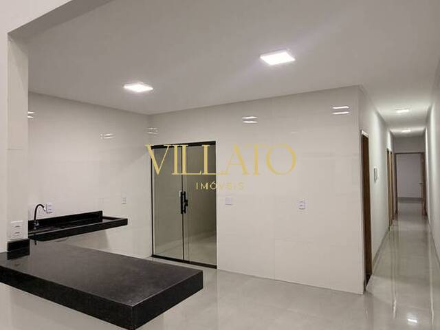 Casa para Venda em Goiânia - 5