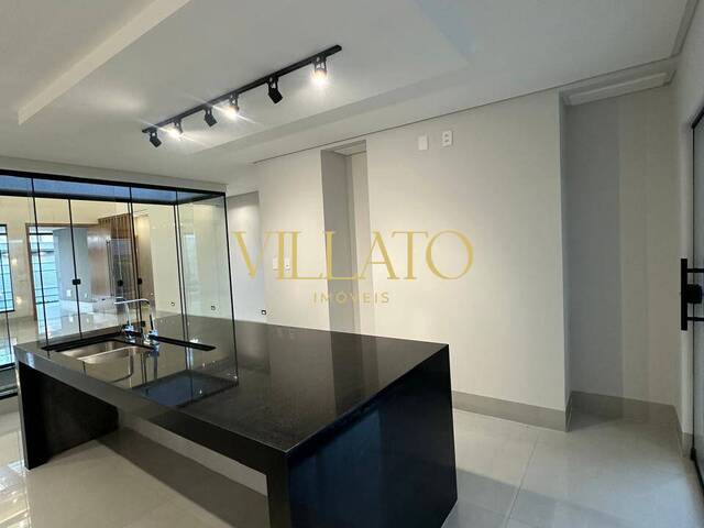 Casa para Venda em Goiânia - 5