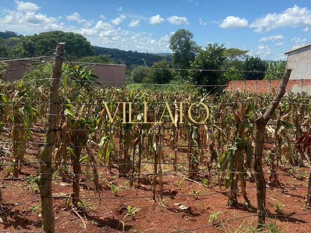 Área para Venda em Nerópolis - 2