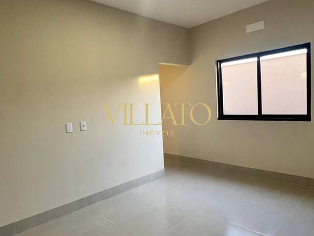 Casa para Venda em Goiânia - 5