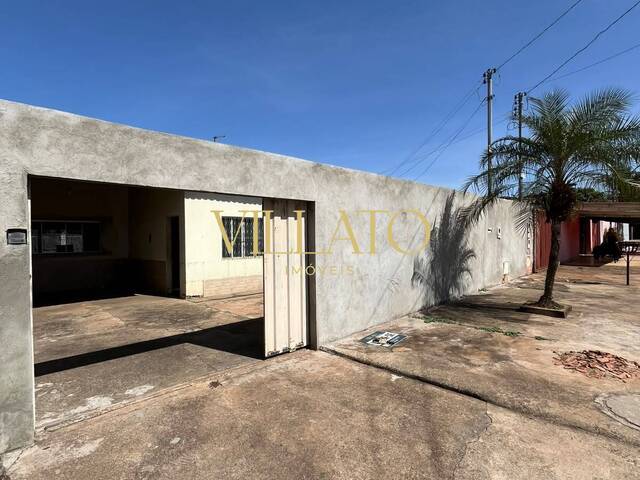 #3278 - Casa para Venda em Aparecida de Goiânia - GO - 2