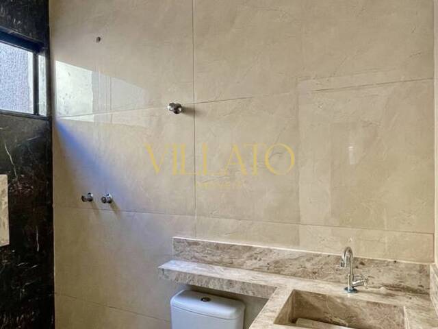 Casa para Venda em Goiânia - 3