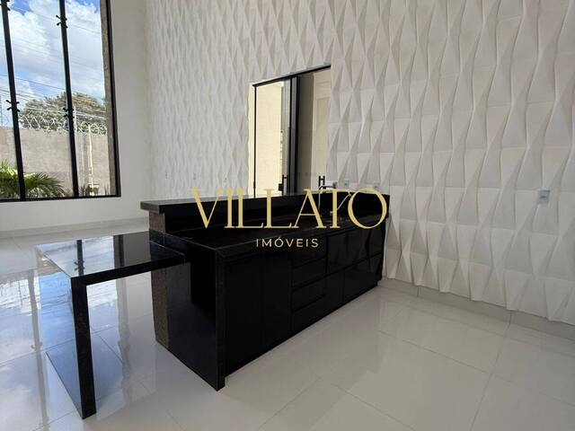 Casa para Venda em Goiânia - 3