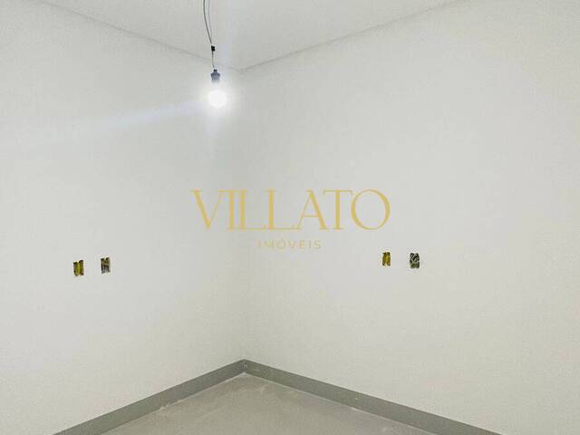 Casa para Venda em Goiânia - 3