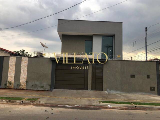 #1709 - Sobrado para Venda em Goiânia - GO - 3