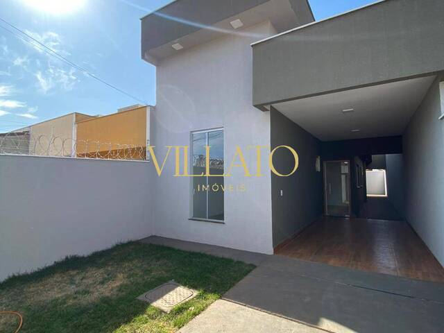 #1738 - Casa para Venda em Goiânia - GO - 1