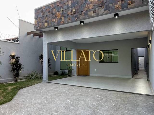 #1782 - Casa para Venda em Goiânia - GO - 1