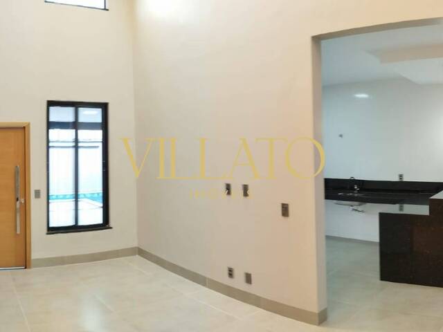 Casa para Venda em Goiânia - 3