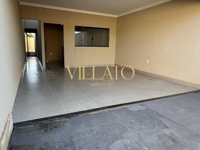 Casa para Venda em Goiânia - 3